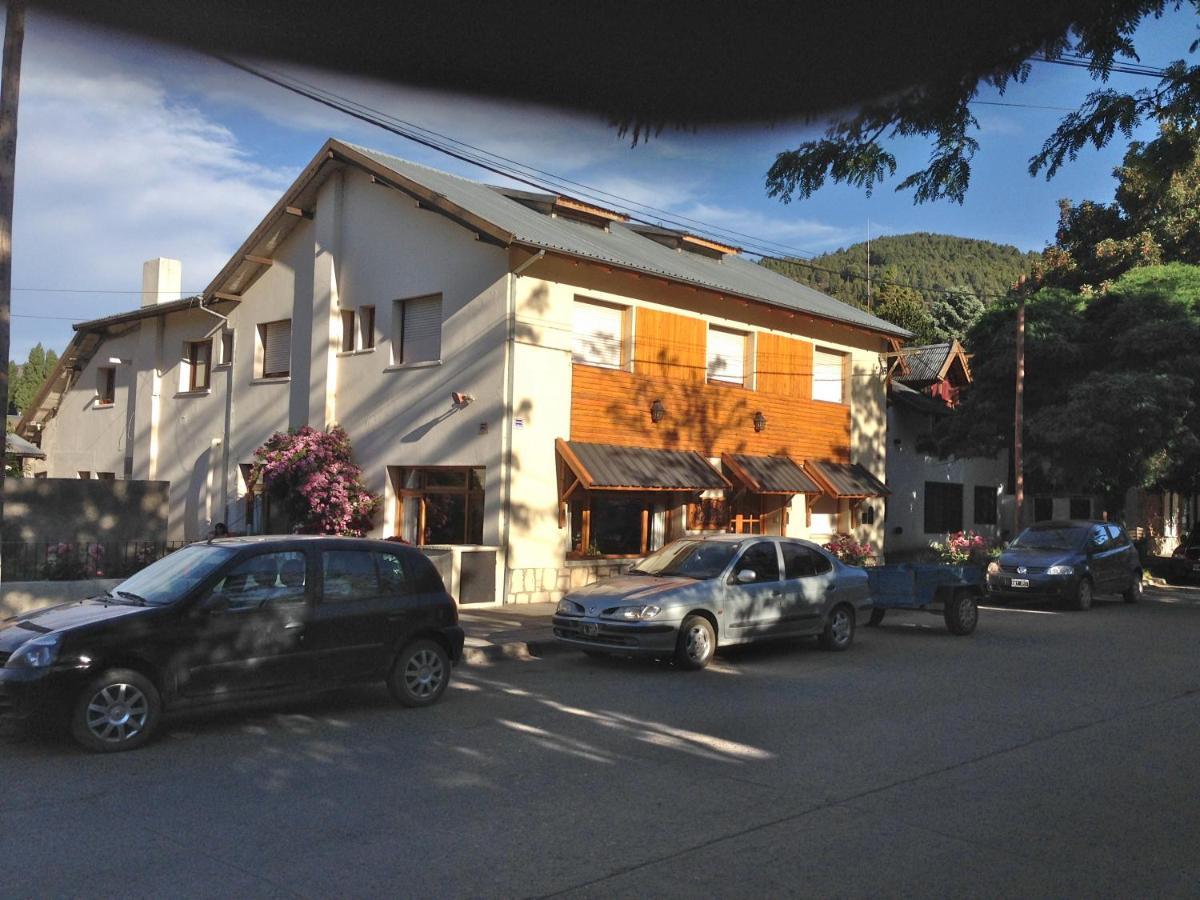 Hotel Hosteria Laura San Martín de los Andes Exterior foto