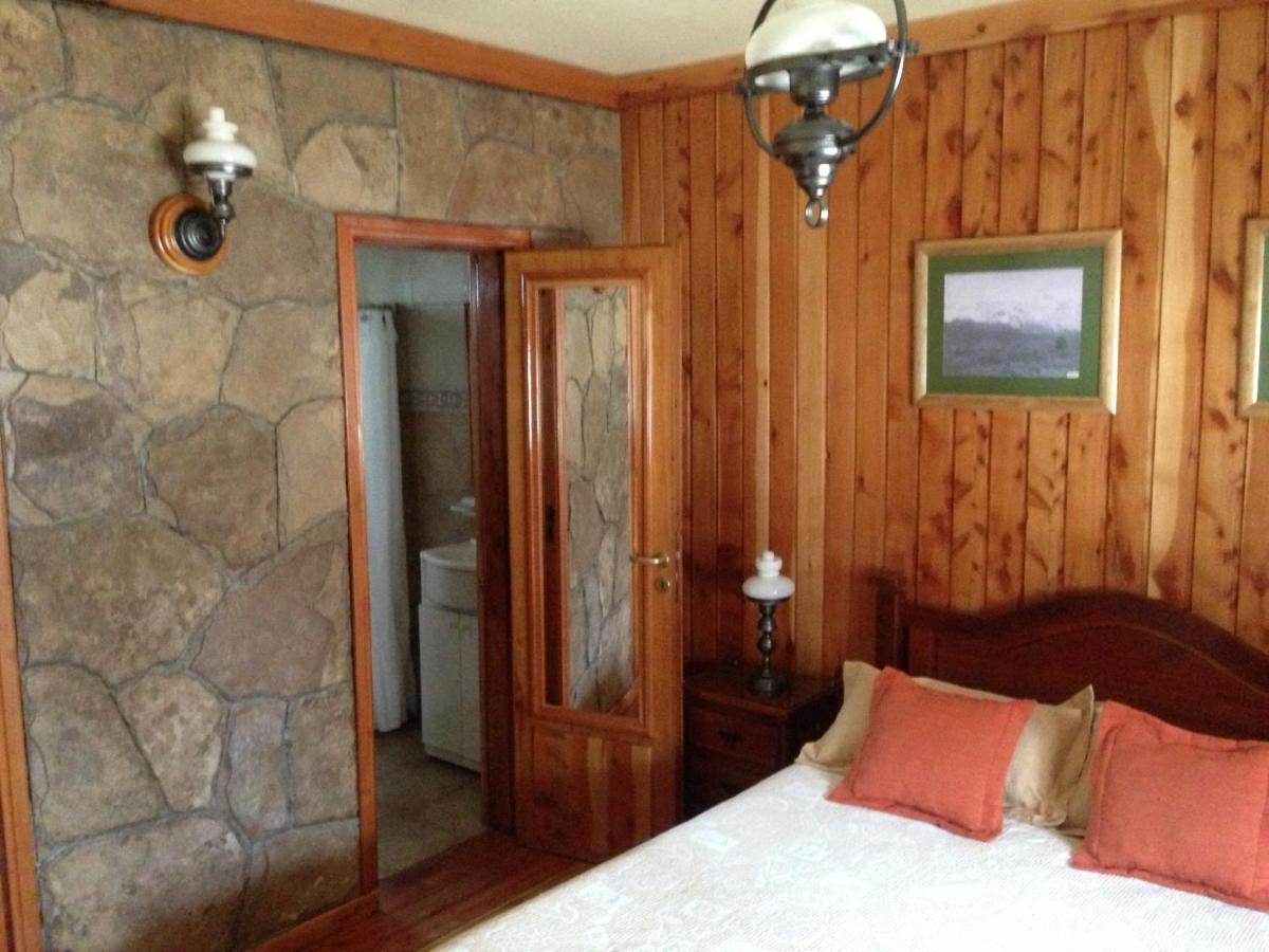 Hotel Hosteria Laura San Martín de los Andes Exterior foto
